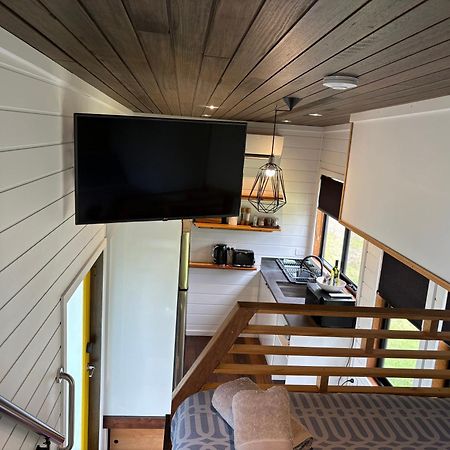 Ocean Breeze Tiny House - Ocean And Lake View Mallacoota Dış mekan fotoğraf